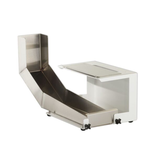 Return chute for bagel and bun slicer